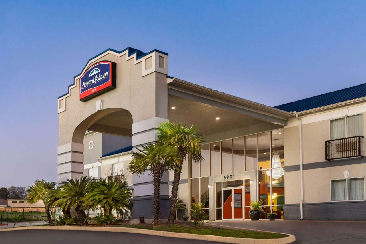 Howard Johnson By Wyndham San Antonio Hotel & Suites エクステリア 写真
