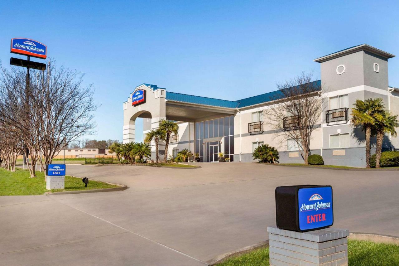 Howard Johnson By Wyndham San Antonio Hotel & Suites エクステリア 写真